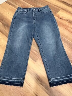 NYDJ Lyft Tuck Capri Wide-Leg Women’s Jeans in Medium Blue Size 10